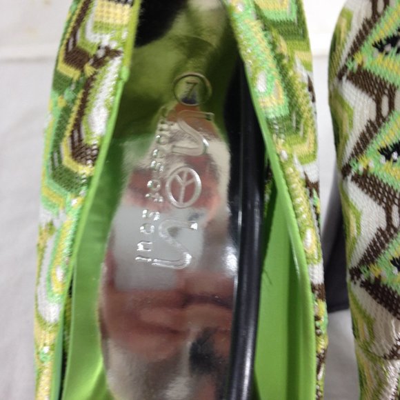 Shoes of Soul-Final Price- Green Fabric Size 7 Platform Heels - Picture 6 of 11